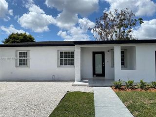 7390 SW 30th Ter 2, Miami, FL 33155