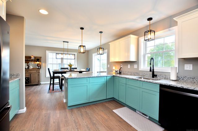 34 West River Road, East Windsor, CT 06088