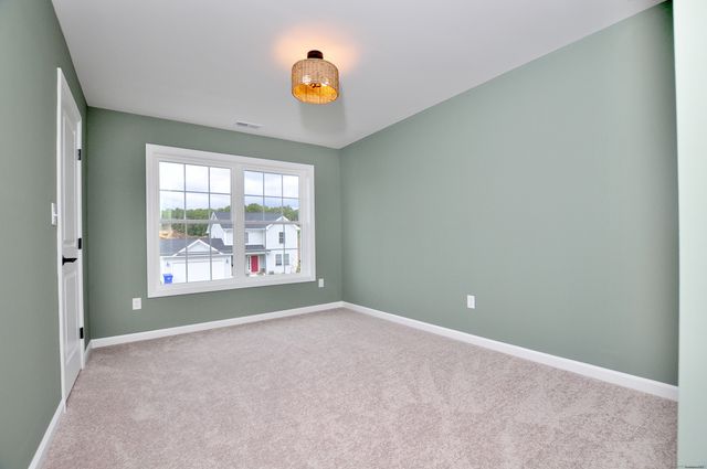 34 West River Road, East Windsor, CT 06088