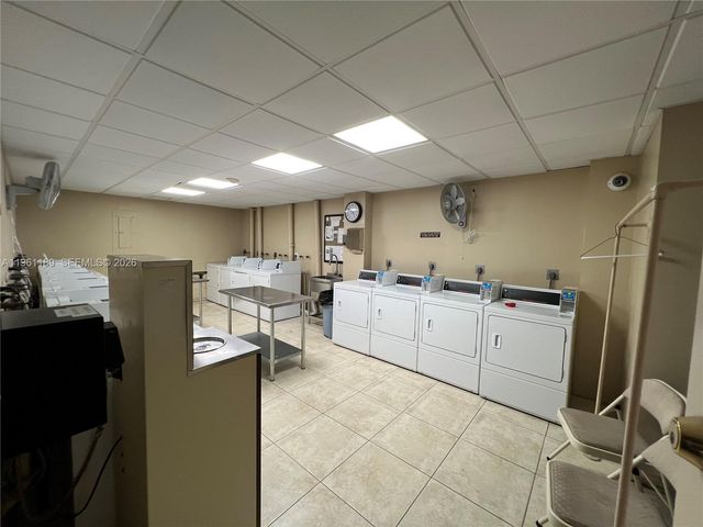 900 NE 18th Ave 306, Fort Lauderdale, FL 33304