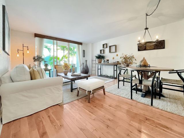 99 SE Mizner Boulevard 714, Boca Raton, FL 33432