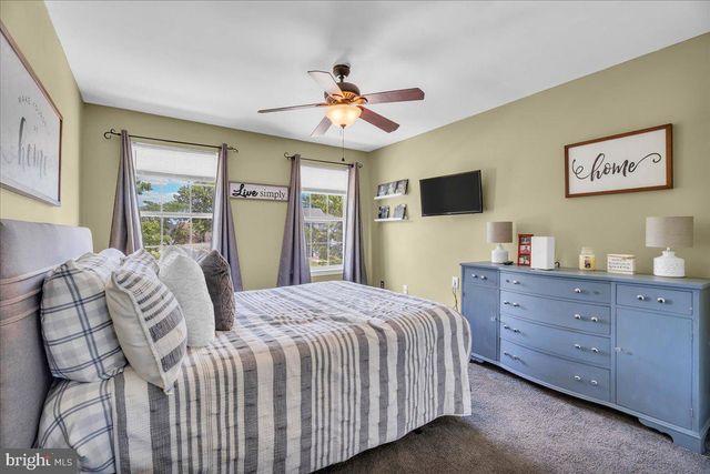 16 E HOLLY AVE, Sewell, NJ 08080