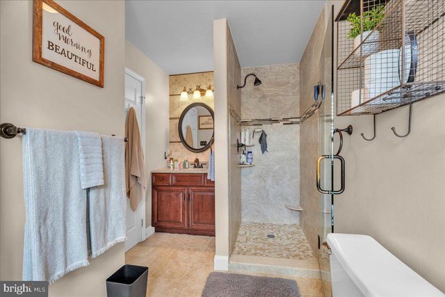 16 E HOLLY AVE, Sewell, NJ 08080