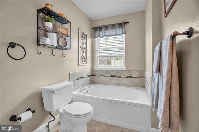 16 E HOLLY AVE, Sewell, NJ 08080