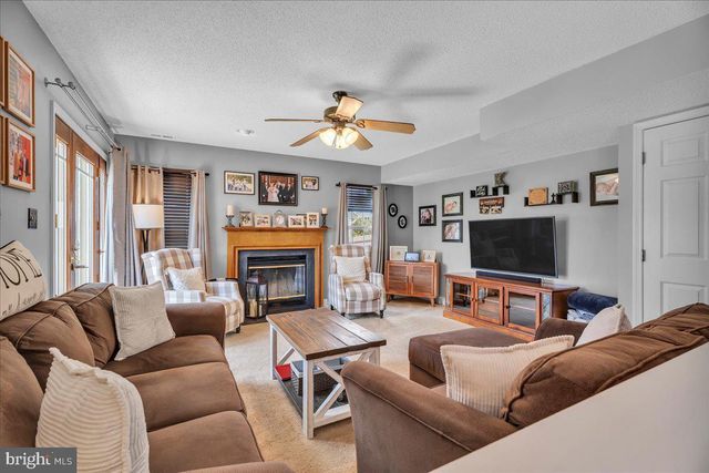 16 E HOLLY AVE, Sewell, NJ 08080
