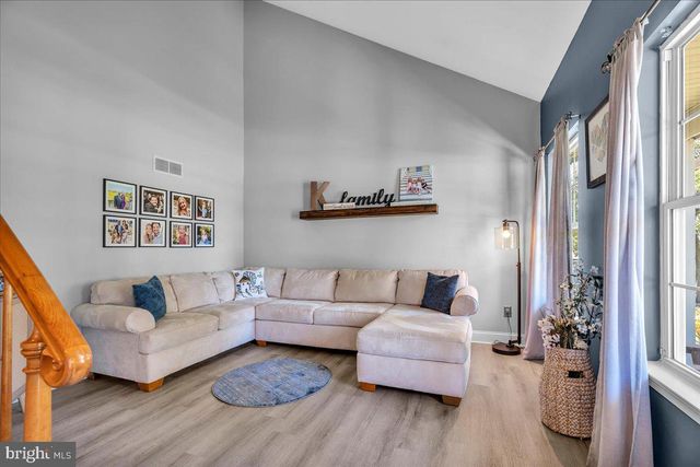 16 E HOLLY AVE, Sewell, NJ 08080