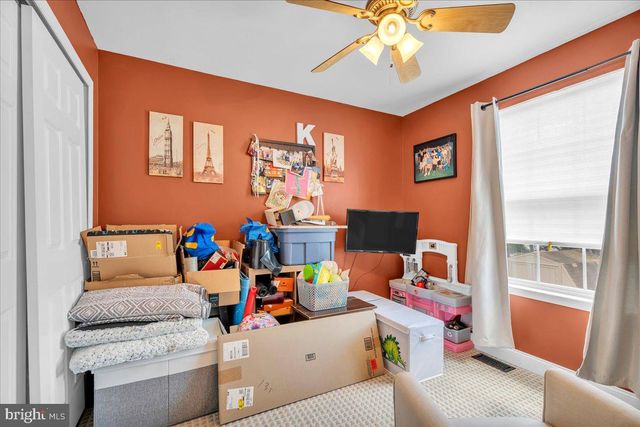 16 E HOLLY AVE, Sewell, NJ 08080