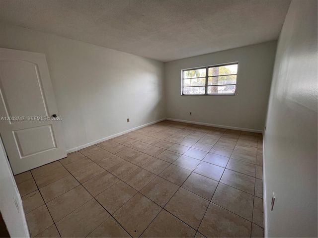 15221 NE 6th Ave A104, Miami, FL 33162