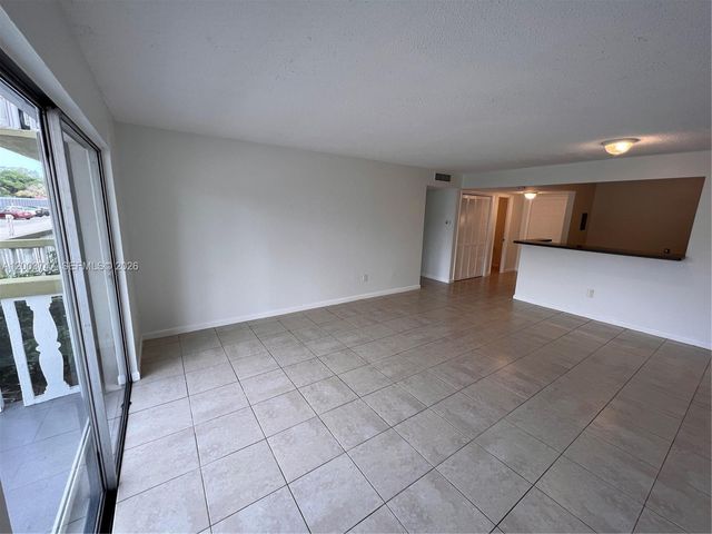 15221 NE 6th Ave A104, Miami, FL 33162