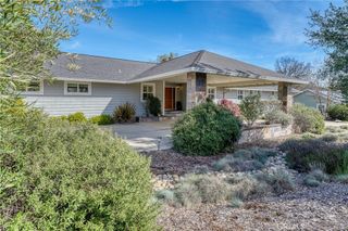 1050 Oak Park, Lakeport, CA 95453