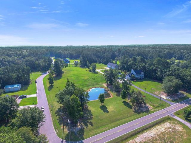 131 Canterhill Lane, Moncks Corner, SC 29461
