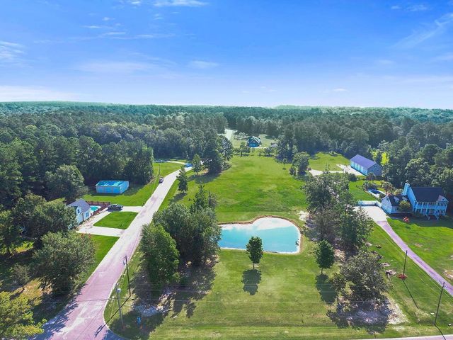 131 Canterhill Lane, Moncks Corner, SC 29461