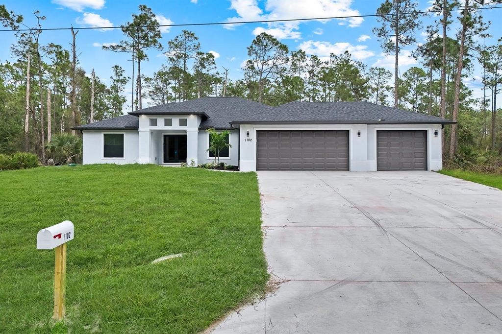 1102 EDISON AVENUE, Lehigh Acres, FL 33972