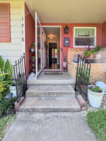 1518 N Ricketts Street, Sherman, TX 75092
