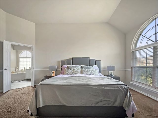 904 Regal Bluff Lane, Desoto, TX 75115