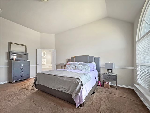 904 Regal Bluff Lane, Desoto, TX 75115