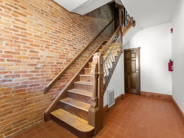 46 Highland Ave 3B, Somerville, MA 02143