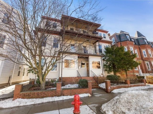 46 Highland Ave 3B, Somerville, MA 02143