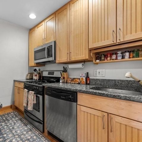 46 Highland Ave 3B, Somerville, MA 02143