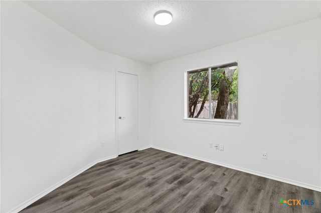 800 Saunders Drive, Round Rock, TX 78664