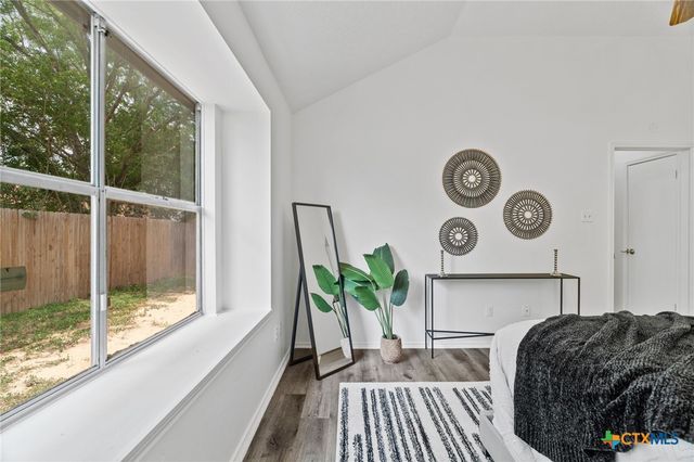 800 Saunders Drive, Round Rock, TX 78664