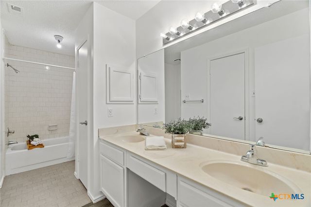 800 Saunders Drive, Round Rock, TX 78664