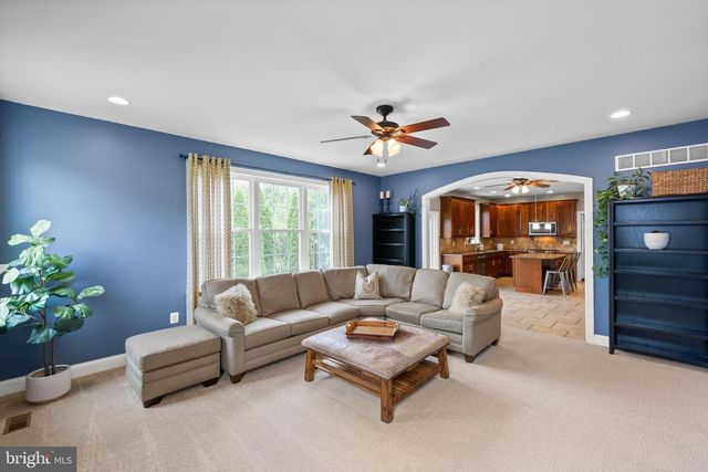 553 ROYAL AVE, Havertown, PA 19083