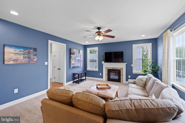 553 ROYAL AVE, Havertown, PA 19083