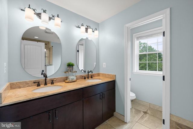 553 ROYAL AVE, Havertown, PA 19083