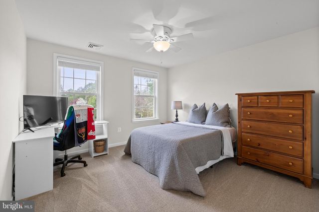 553 ROYAL AVE, Havertown, PA 19083