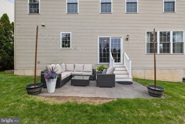 553 ROYAL AVE, Havertown, PA 19083
