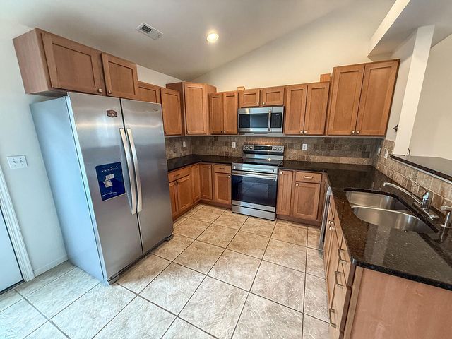 5105 GRAYLING CT, Columbia, MO 65203