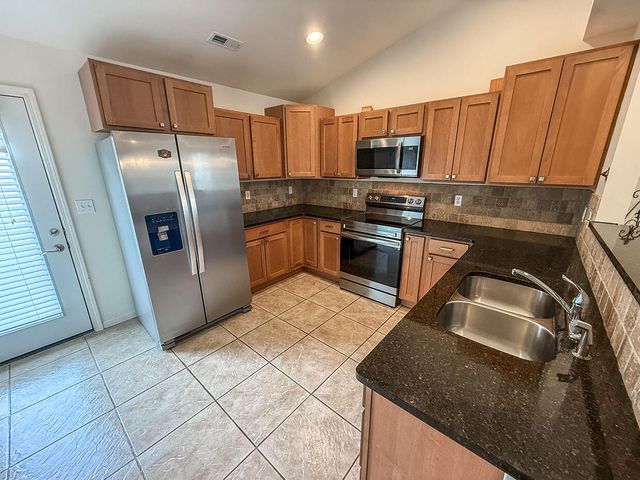 5105 GRAYLING CT, Columbia, MO 65203