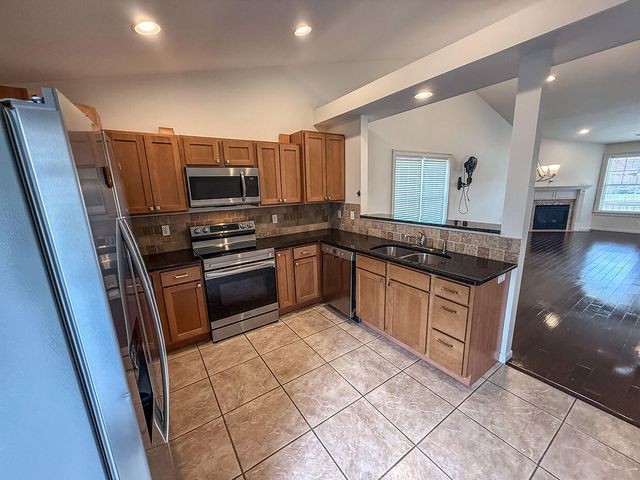 5105 GRAYLING CT, Columbia, MO 65203