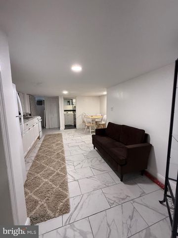 645 W CAMBRIA STREET, Philadelphia, PA 19133