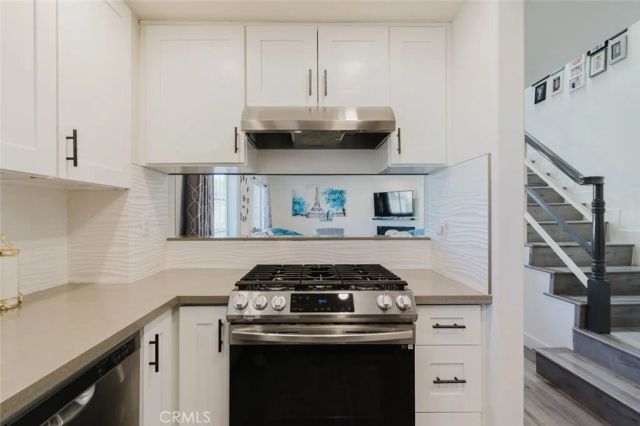 10128 Hillhaven Avenue 101, Tujunga, CA 91042