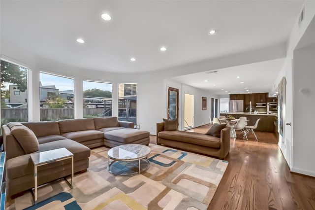 5107 Contour Place, Houston, TX 77096