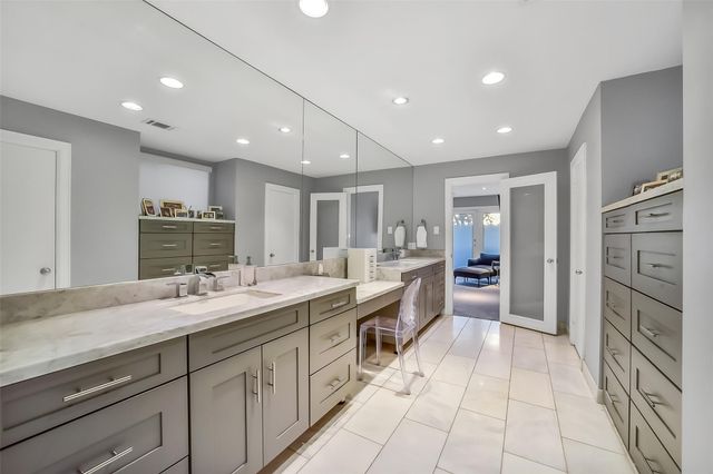 5107 Contour Place, Houston, TX 77096