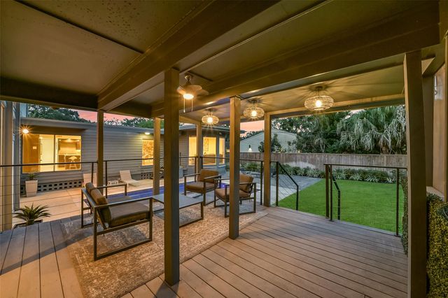 5107 Contour Place, Houston, TX 77096