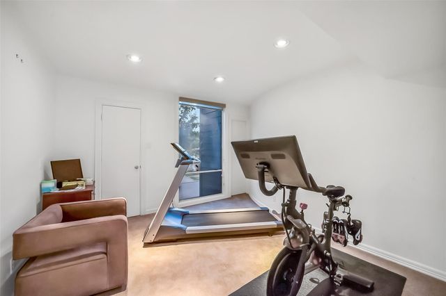 5107 Contour Place, Houston, TX 77096
