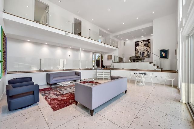 5107 Contour Place, Houston, TX 77096