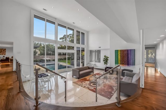 5107 Contour Place, Houston, TX 77096