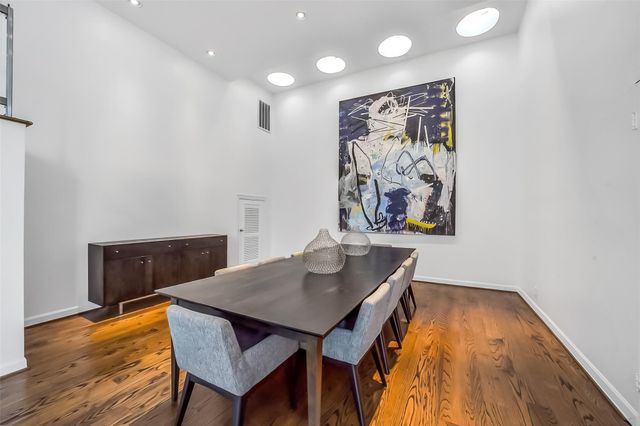 5107 Contour Place, Houston, TX 77096
