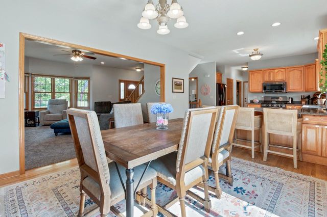 6732 S Yale DRIVE, Franklin, WI 53132