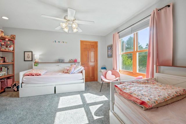 6732 S Yale DRIVE, Franklin, WI 53132