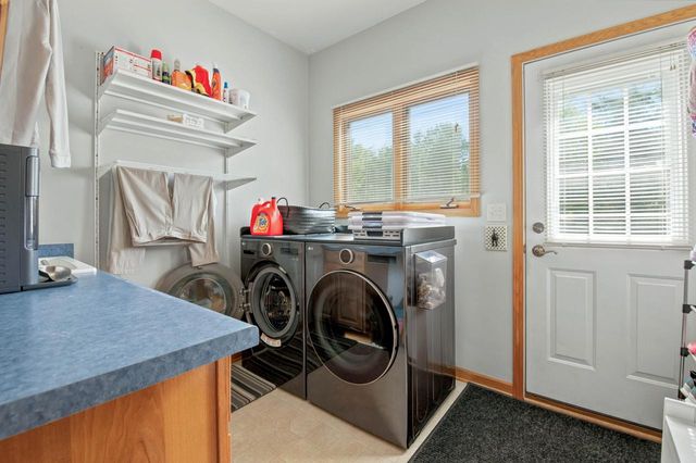 6732 S Yale DRIVE, Franklin, WI 53132