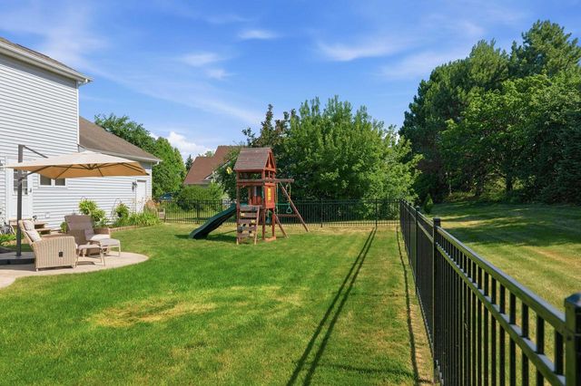 6732 S Yale DRIVE, Franklin, WI 53132