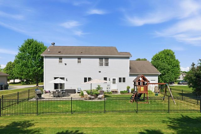 6732 S Yale DRIVE, Franklin, WI 53132