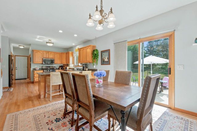 6732 S Yale DRIVE, Franklin, WI 53132