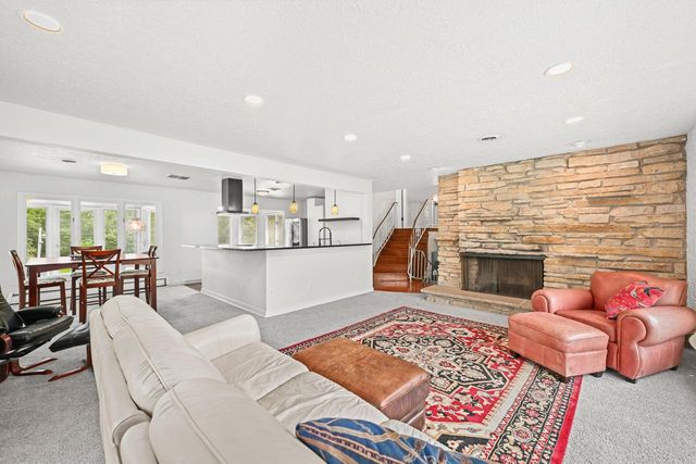 N113W13099 Crestview DRIVE, Germantown, WI 53022
